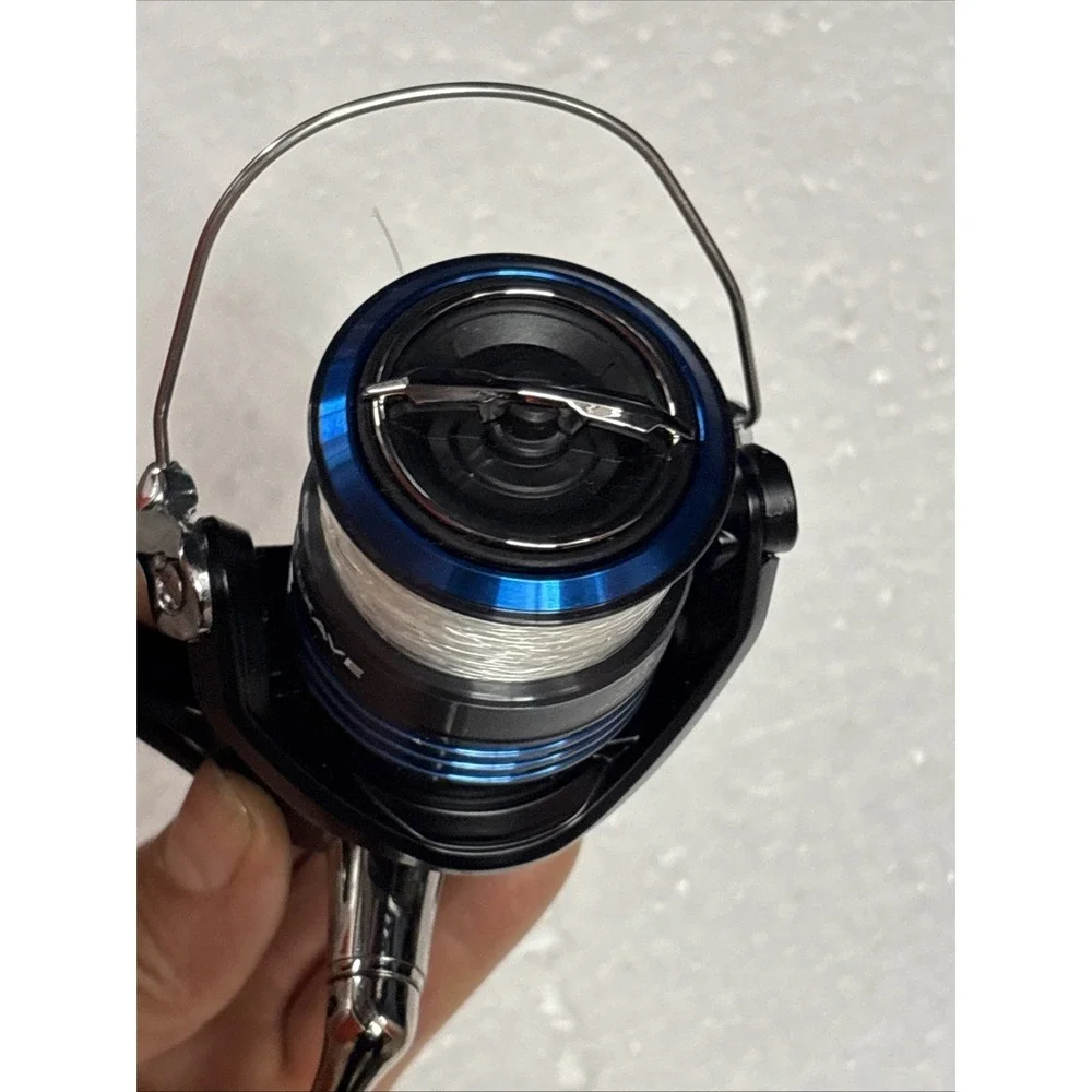 NEW! Shimano Fishing NEXAVE 4000HG FI Clam Spinning Reels [NEX4000HGFIC]